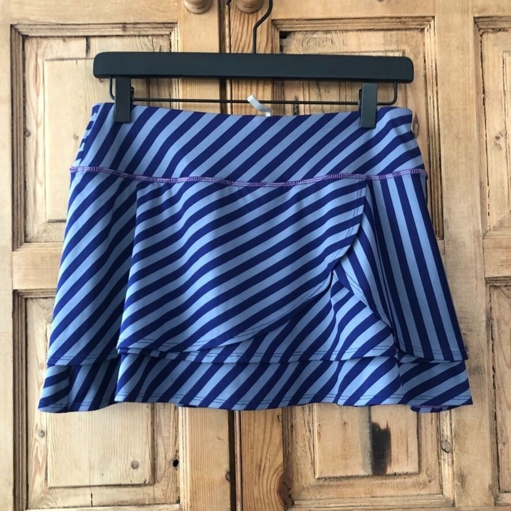 Athleta Swagger Fly By Purple‎ Striped Skort Skirt Athletic Womens Size Small